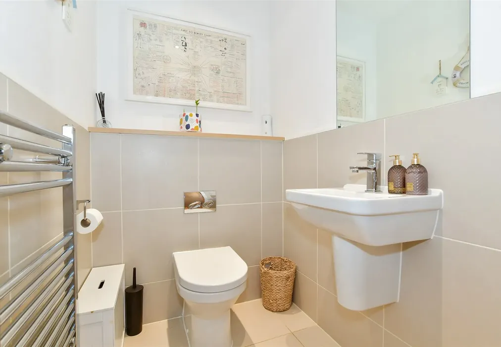 Cloakroom - Hambrook Road, Holborough Lakes, Snodland, Kent - Wards of Kent