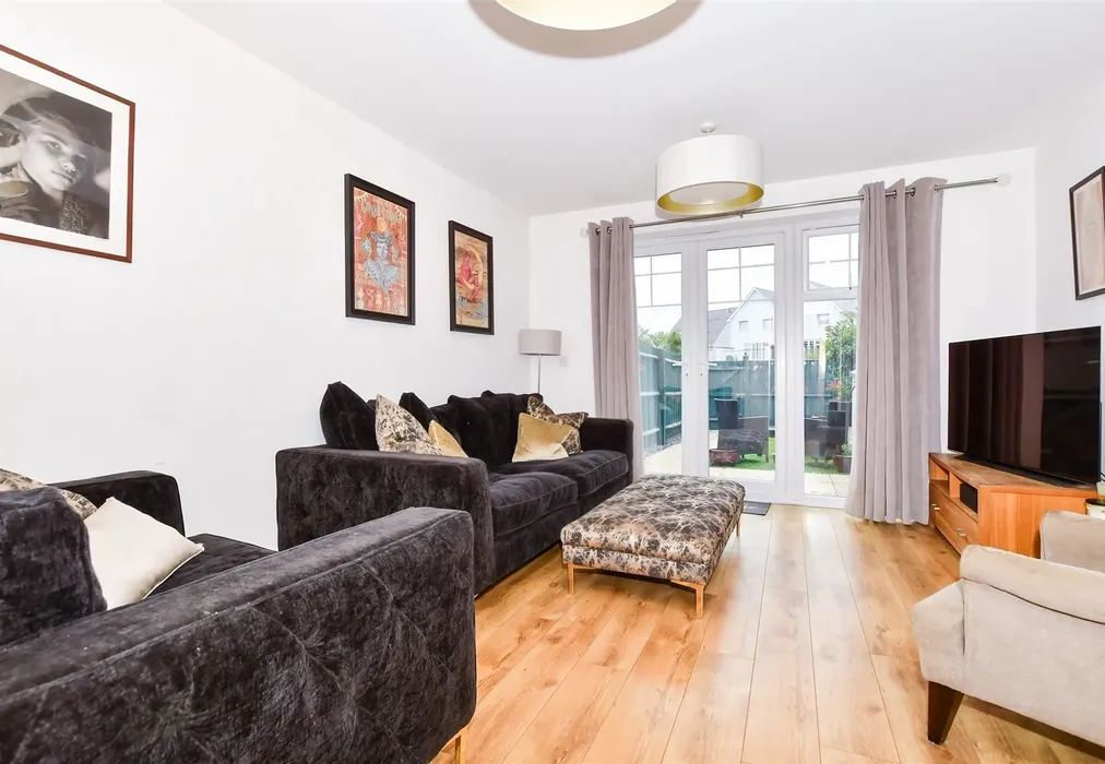 Lounge/Diner - Hambrook Road, Holborough Lakes, Snodland, Kent - Wards of Kent