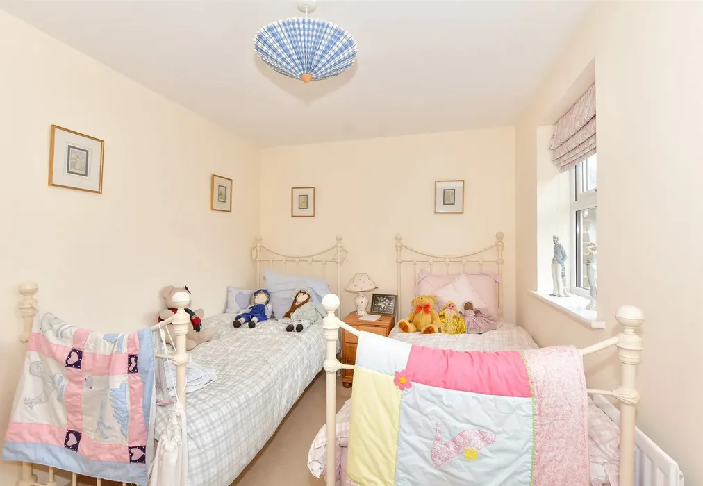 Bedroom 5 - Trunley Way, Folkestone, Kent - Wards of Kent
