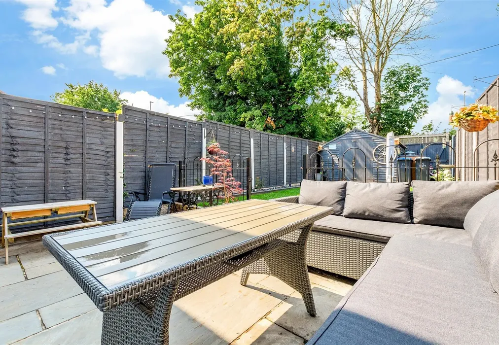 Rear Garden - Church Road, West Kingsdown, Sevenoaks, Kent - Wards of Kent