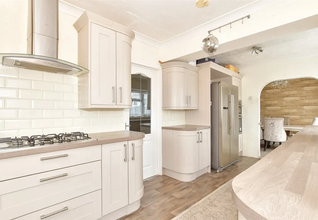 Kitchen - Falcon Gardens, Minster On Sea, Sheerness, Kent - Wards of Kent