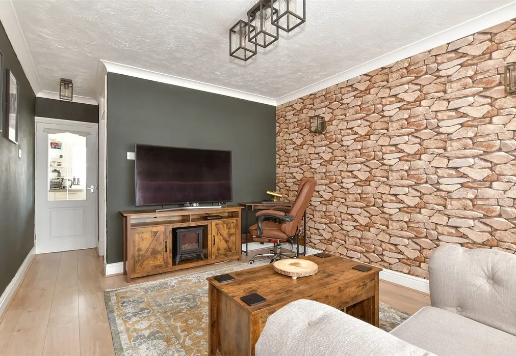 Family Room - Falcon Gardens, Minster On Sea, Sheerness, Kent - Wards of Kent