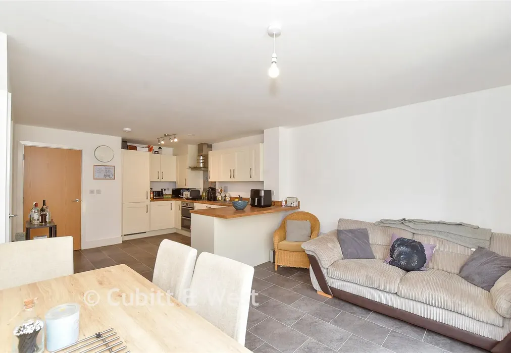 Kitchen/ Diner - Pinewood Way, Chichester, West Sussex - Wards of Kent