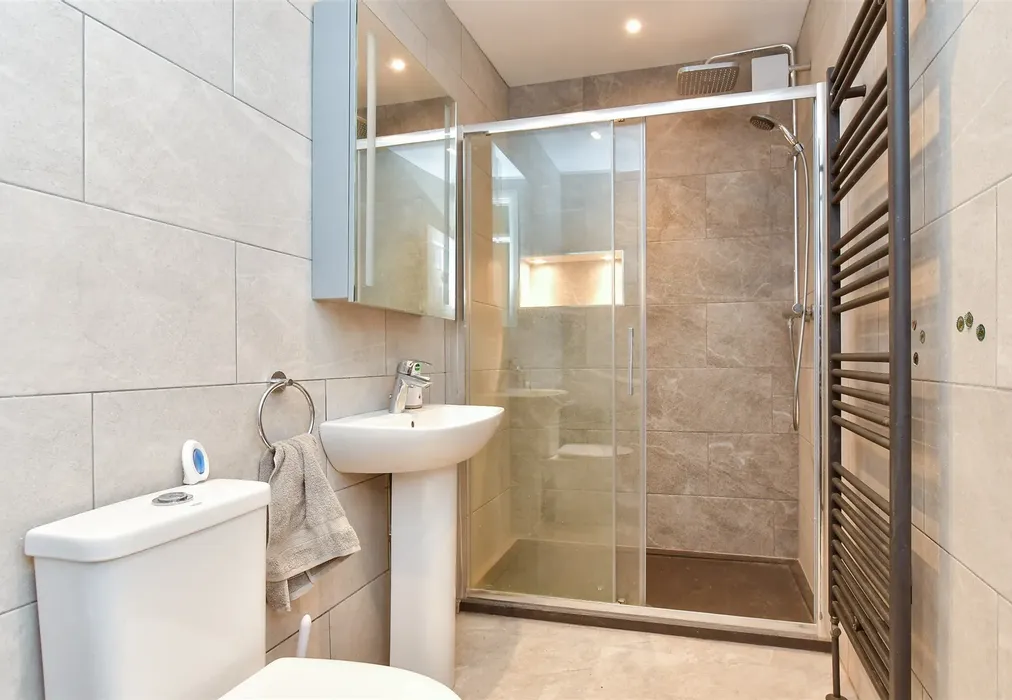 Shower Room - Crescent Drive South, Woodingdean, Brighton, East Sussex - Wards of Kent