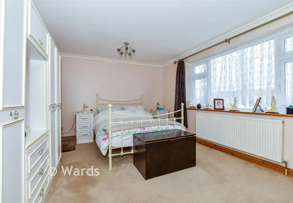 Bedroom 1 - Channon Road, Greatstone, New Romney, Kent - Wards of Kent