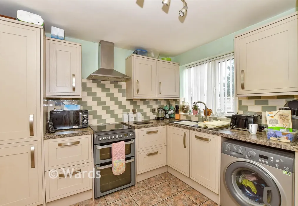 Kitchen/Diner - Channon Road, Greatstone, New Romney, Kent - Wards of Kent