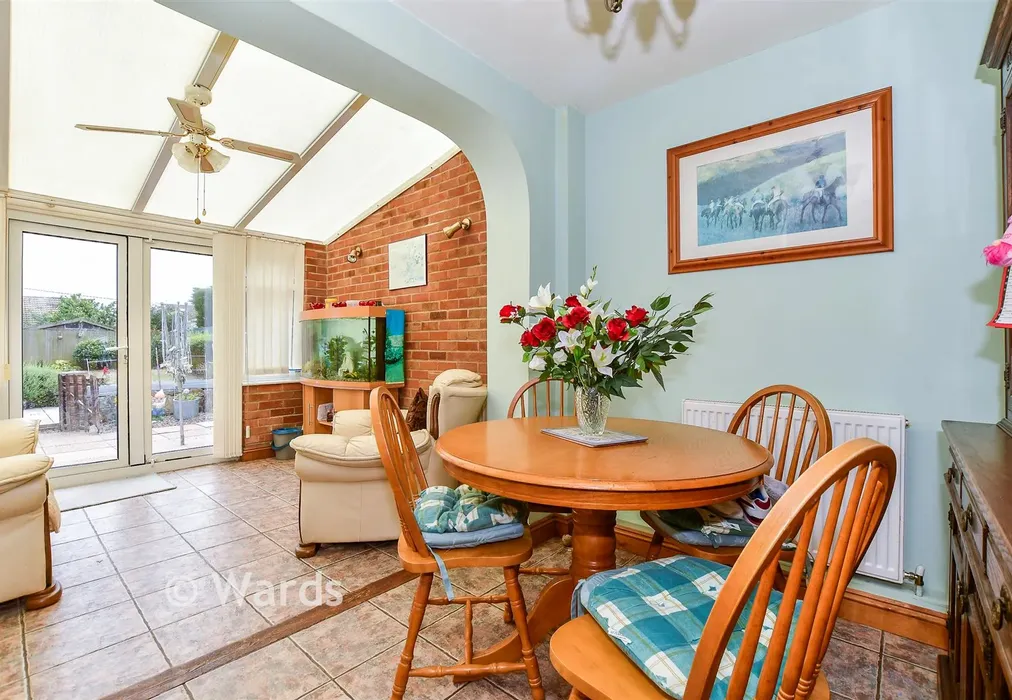 Kitchen/Diner - Channon Road, Greatstone, New Romney, Kent - Wards of Kent