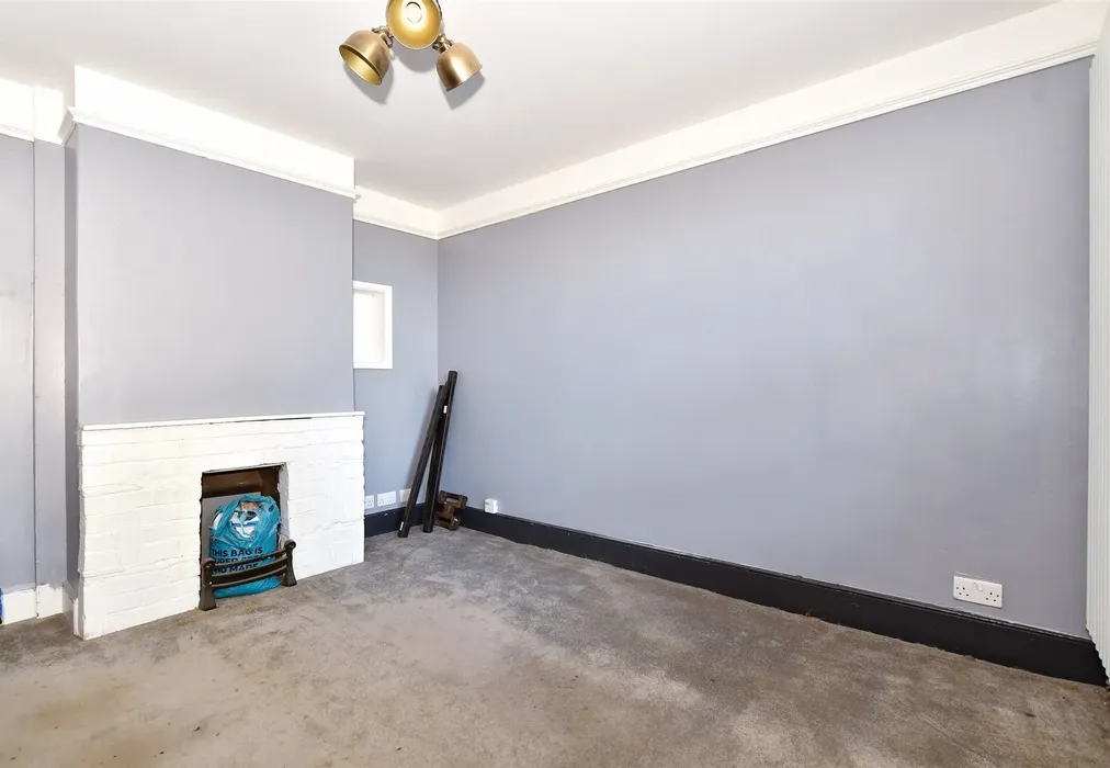 Snug - Loose Road, Maidstone, Kent - Wards of Kent