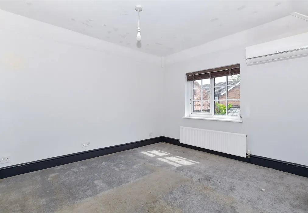 Bedroom 3 - Loose Road, Maidstone, Kent - Wards of Kent