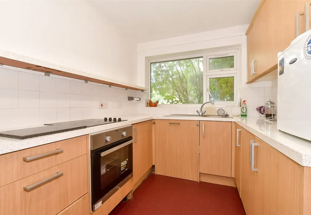 Kitchen - Fern Close, Hawkinge, Folkestone, Kent - Wards of Kent