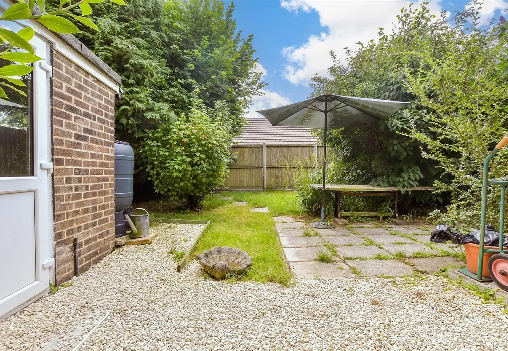 Rear Garden - Fern Close, Hawkinge, Folkestone, Kent - Wards of Kent