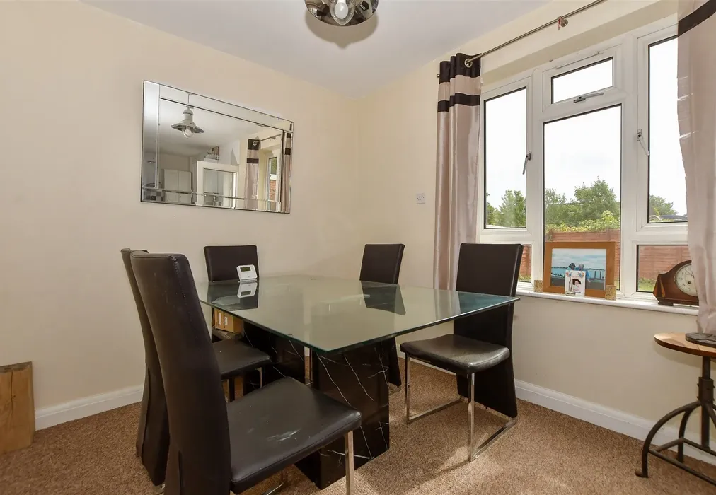 Kitchen/Diner - Beaufighter Road, West Malling, Kent - Wards of Kent