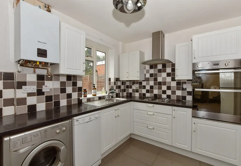 Lounge - Beaufighter Road, West Malling, Kent - Wards of Kent
