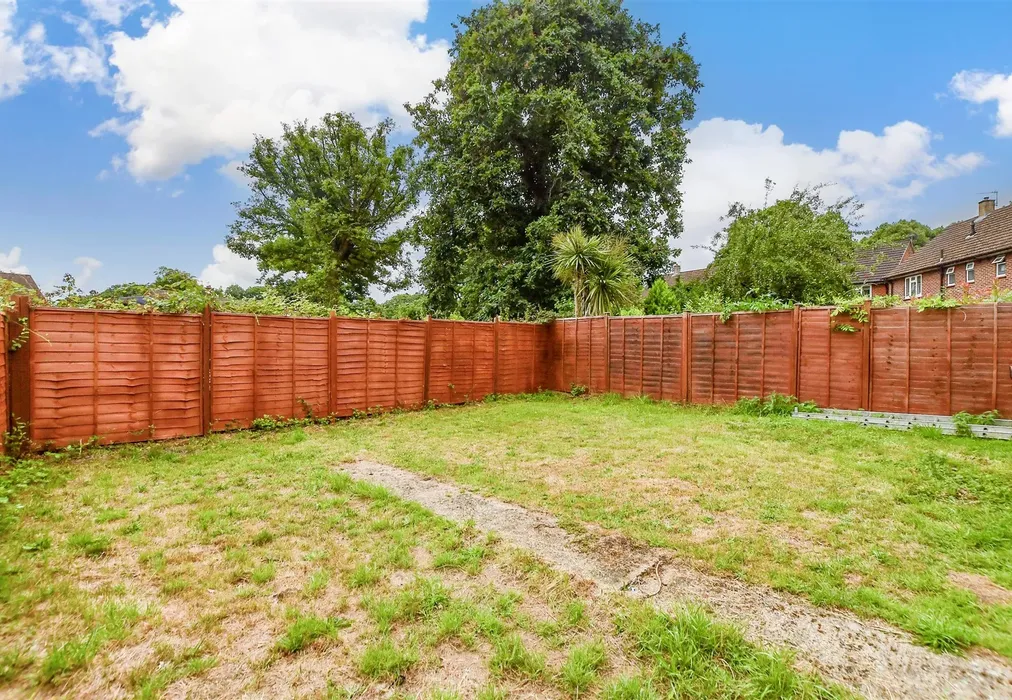 Rear Garden - Beaufighter Road, West Malling, Kent - Wards of Kent