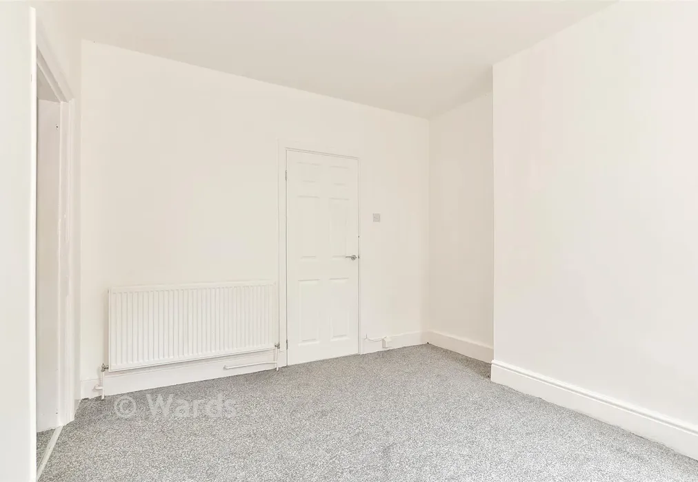 Lounge - Alma Road, Sheerness, Kent - Wards of Kent