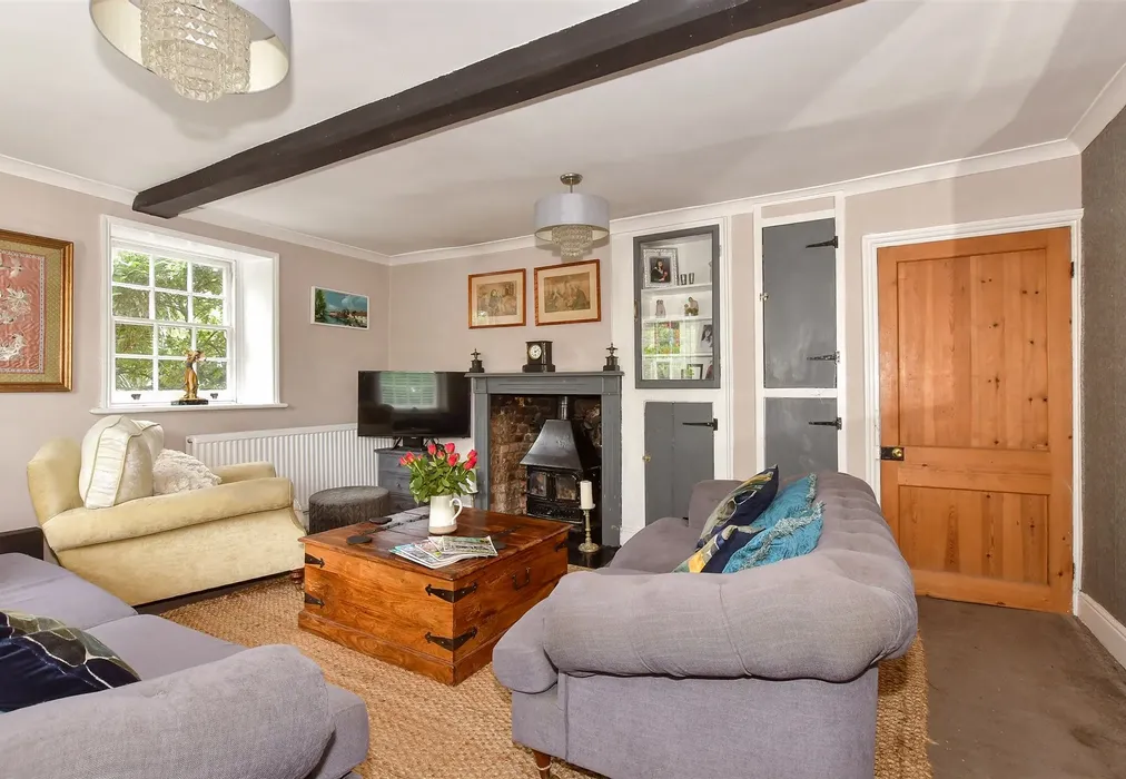 Lounge - Canterbury Road, Sarre, Birchington, Kent - Wards of Kent