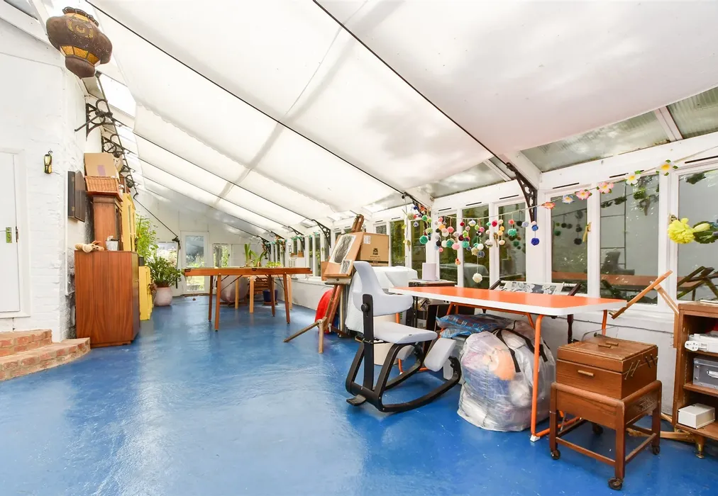 Internal Feature - Dovers Green Road, Reigate, Surrey - Wards of Kent