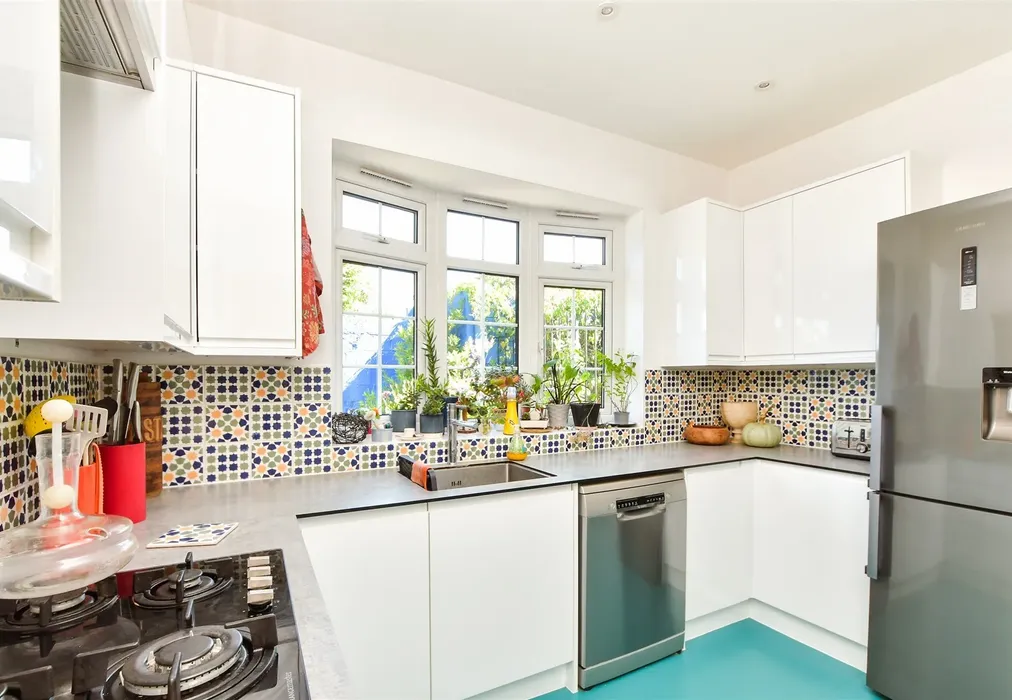 Kitchen - Dovers Green Road, Reigate, Surrey - Wards of Kent