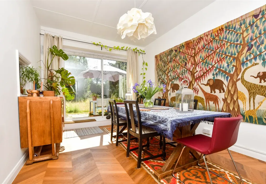 Internal Feature - Dovers Green Road, Reigate, Surrey - Wards of Kent