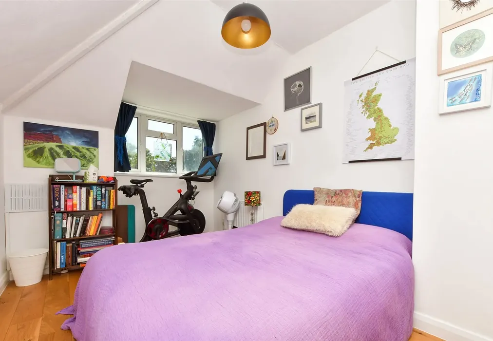 Bedroom 3 - Dovers Green Road, Reigate, Surrey - Wards of Kent