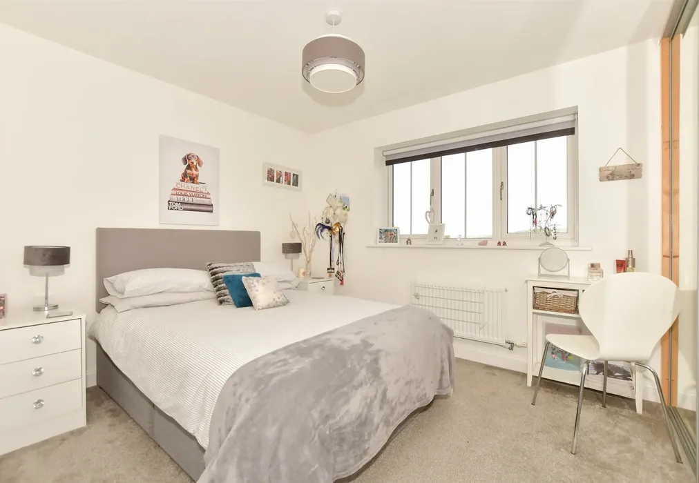 Bedroom 3 - Quarry Way, Martello Lakes, Hythe, Kent - Wards of Kent