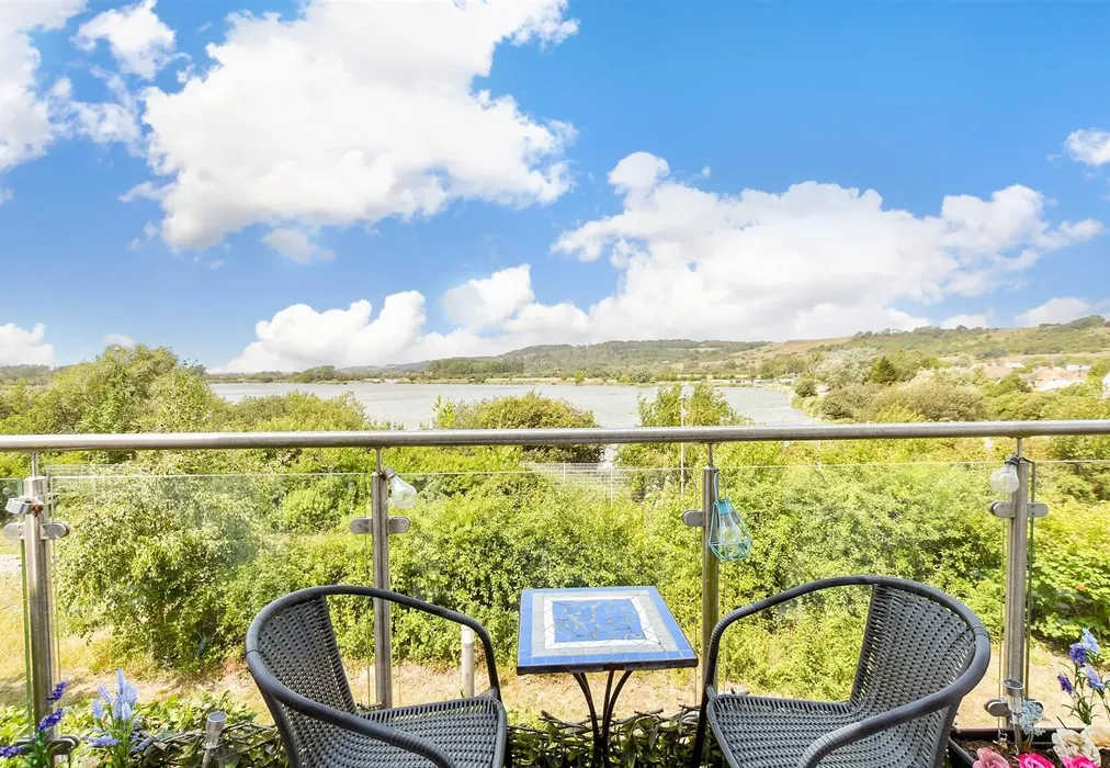Balcony / Terrace - Quarry Way, Martello Lakes, Hythe, Kent - Wards of Kent