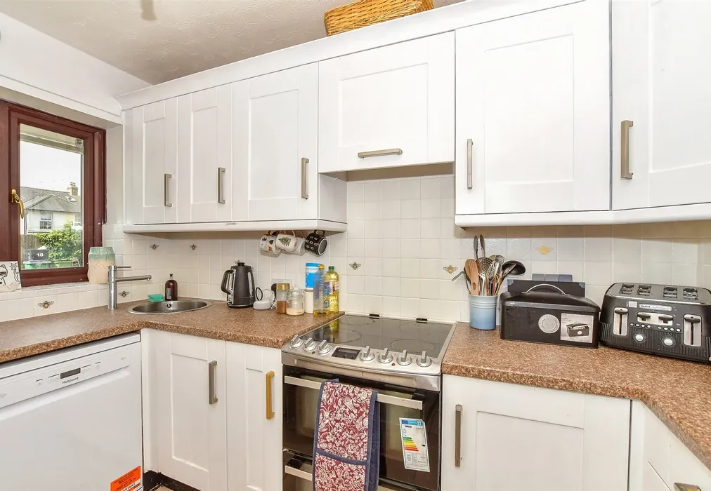Kitchen - The Sidings, Lyminge, Folkestone, Kent - Wards of Kent