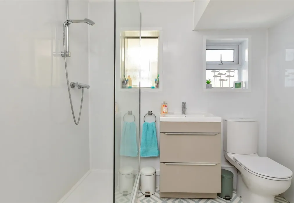 Shower Room - Sunny Close, Goring-By-Sea, Worthing, West Sussex - Wards of Kent