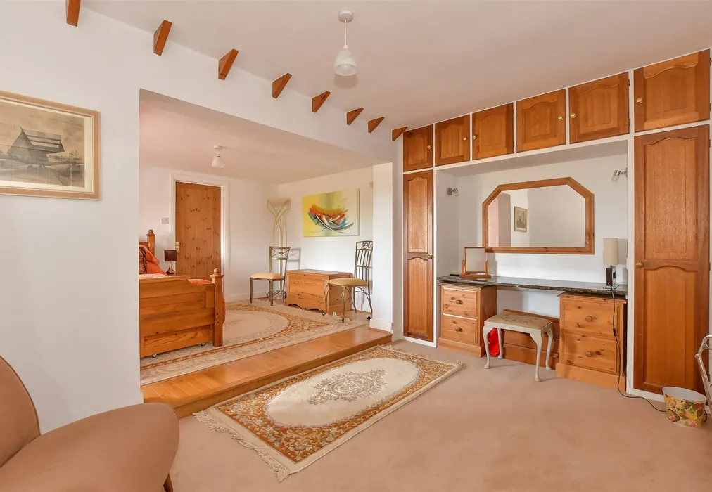 Bedroom 3 - Bekesbourne Lane, Bekesbourne, Canterbury, Kent - Wards of Kent