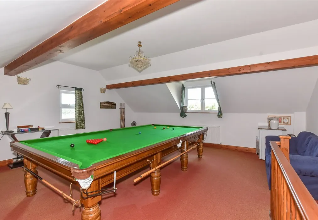 Billiards Room - Bekesbourne Lane, Bekesbourne, Canterbury, Kent - Wards of Kent