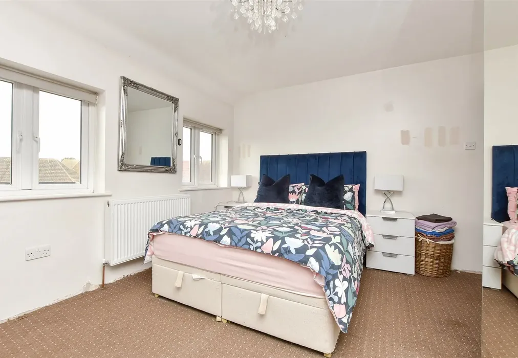 Bedroom 1 - Connaught Gardens, Margate, Kent - Wards of Kent