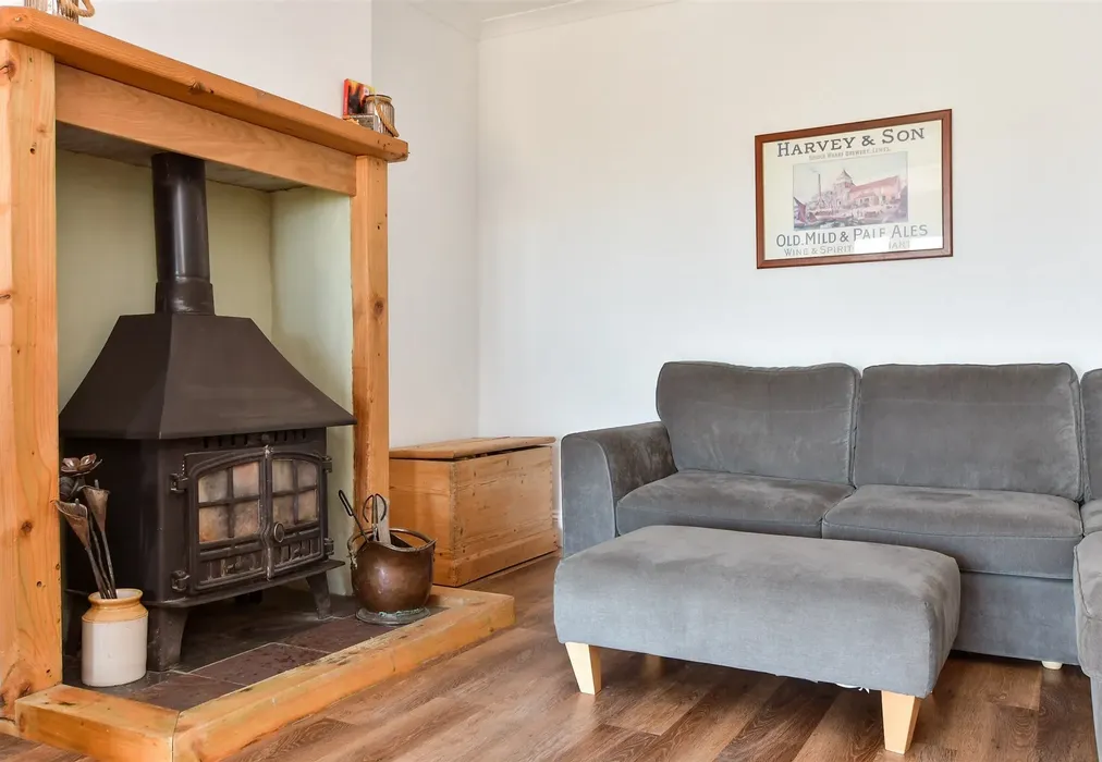 Internal Lifestyle Photograph - Westdean Avenue, Newhaven, East Sussex - Wards of Kent