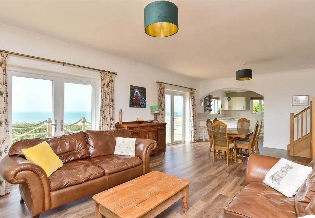 Lounge/ Dining Room - Westdean Avenue, Newhaven, East Sussex - Wards of Kent