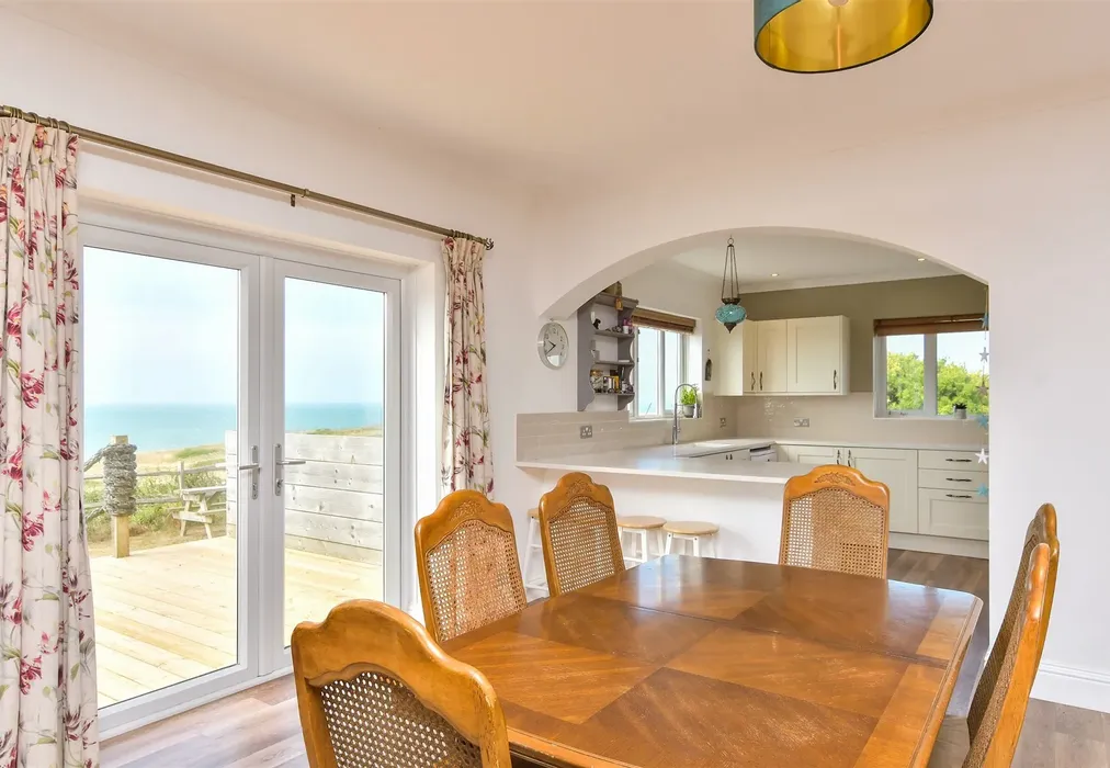 Lounge/ Dining Room - Westdean Avenue, Newhaven, East Sussex - Wards of Kent