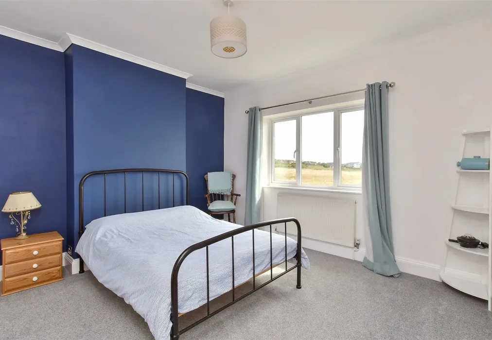 Bedroom 2 - Westdean Avenue, Newhaven, East Sussex - Wards of Kent