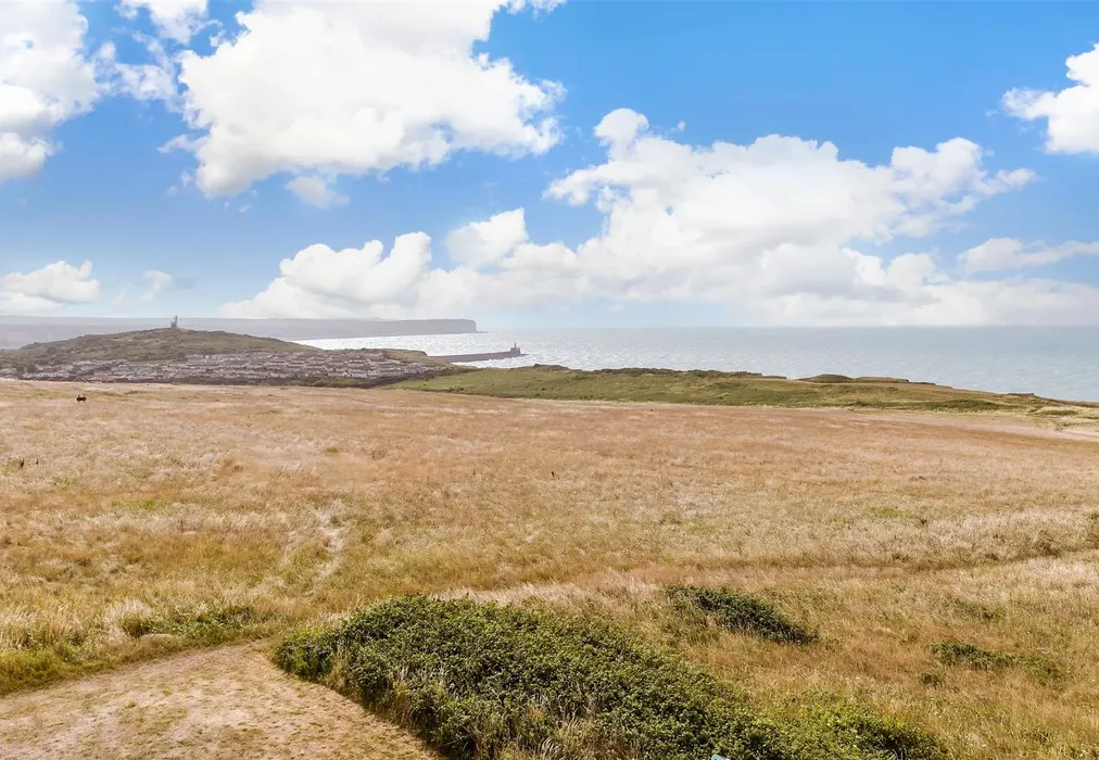 Views To Front - Westdean Avenue, Newhaven, East Sussex - Wards of Kent