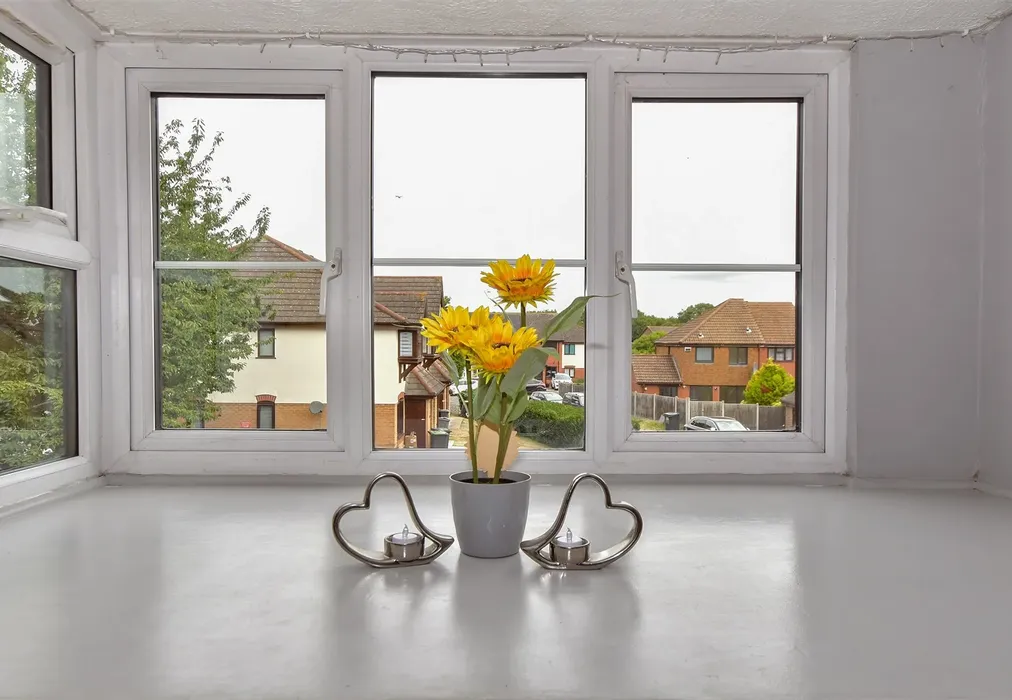Internal Lifestyle Photograph - Willowside, Snodland, Kent - Wards of Kent