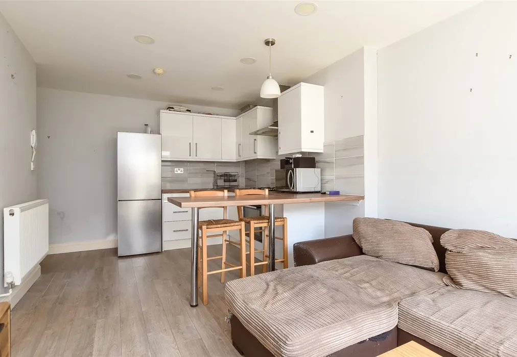 Kitchen Lounge/Diner - Yattendon Road, Horley, Surrey - Wards of Kent