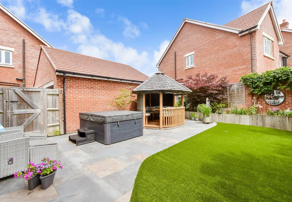 Rear Garden - Wisteria Drive, Crawley, West Sussex - Wards of Kent