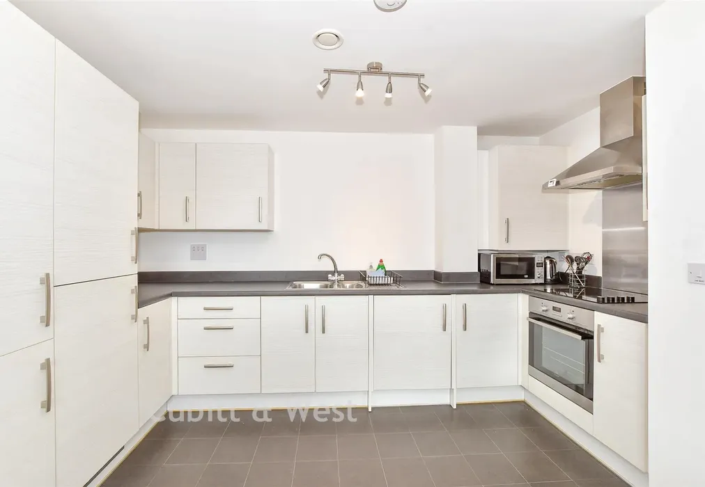 Lounge - Longley Road, Chichester, West Sussex - Wards of Kent