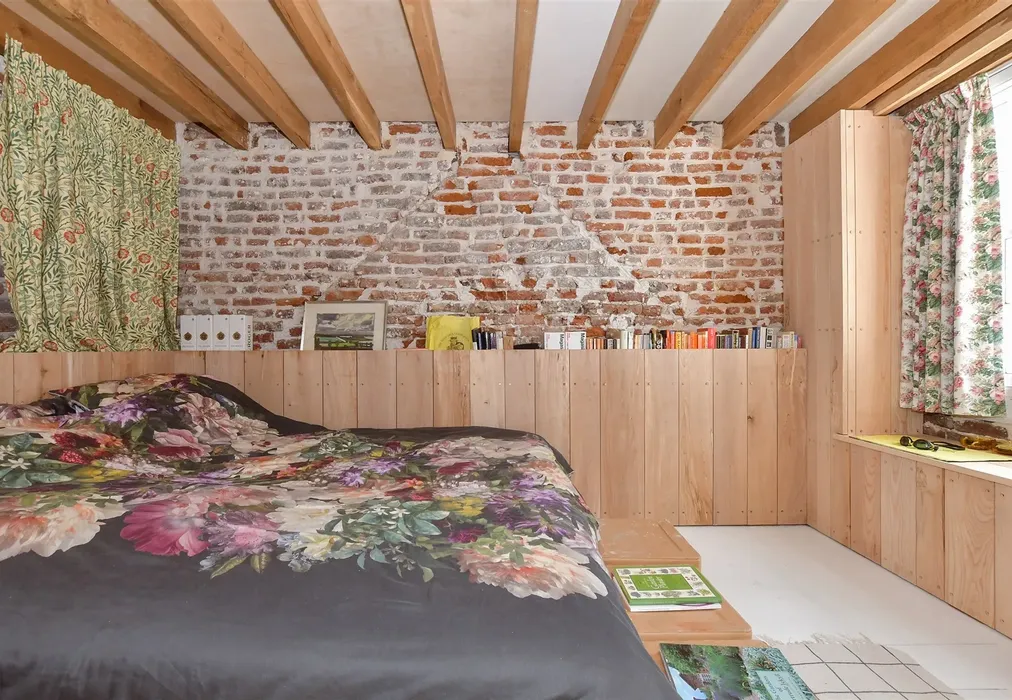 Bedroom 1 - Silver Street, Deal, Kent - Wards of Kent