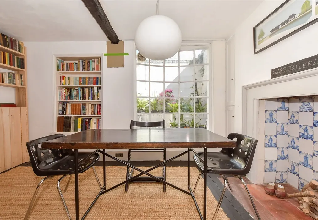 Dining Area - Silver Street, Deal, Kent - Wards of Kent