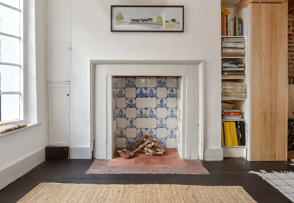 Internal Feature - Silver Street, Deal, Kent - Wards of Kent