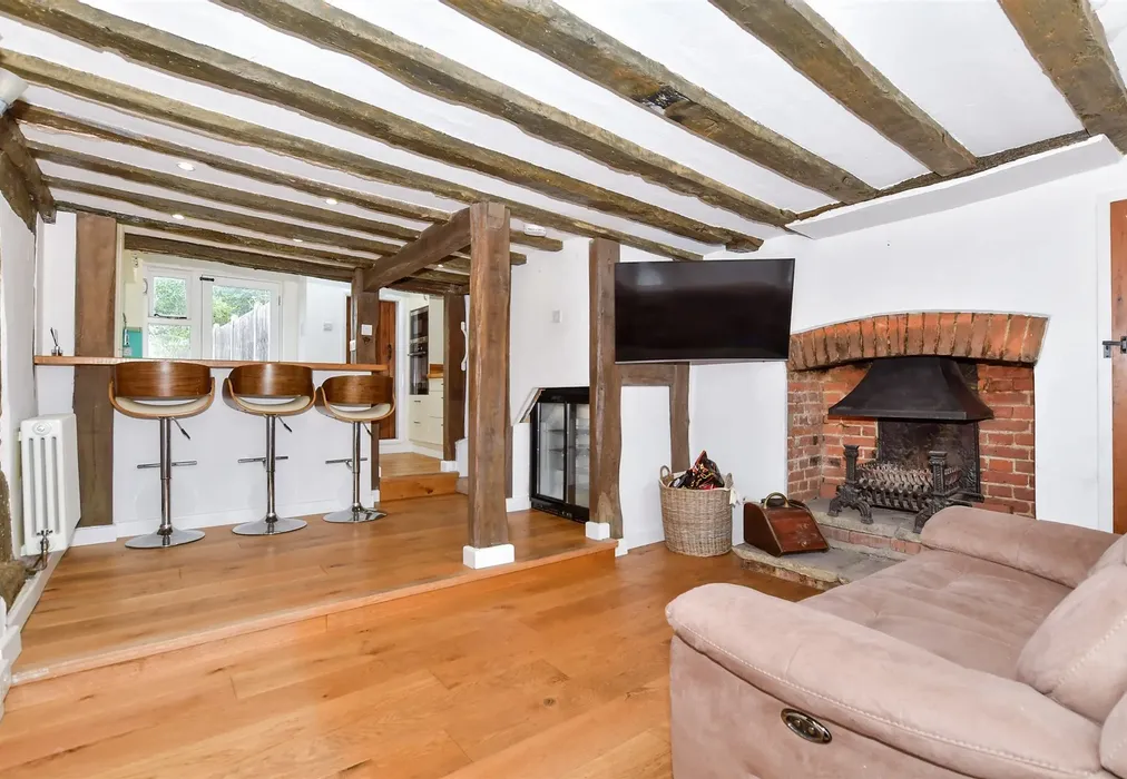 Lounge - Roseacre Lane, Bearsted, Maidstone, Kent - Wards of Kent