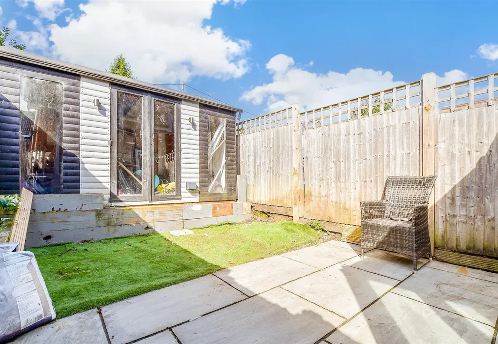Rear Garden - Petteridge Lane, Matfield, Tonbridge, Kent - Wards of Kent