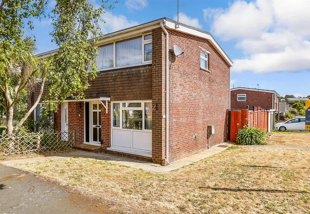 Front Aspect - Perowne Way, Sandown, Isle of Wight - Wards of Kent