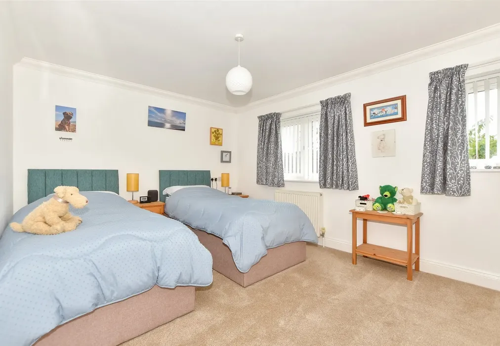 Bedroom 2 - Tanners Hill, Hythe, Kent - Wards of Kent