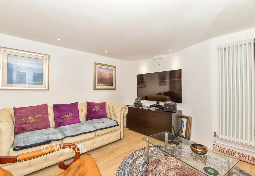 Lounge - Dymchurch Road, St Marys Bay, Romney Marsh, Kent - Wards of Kent