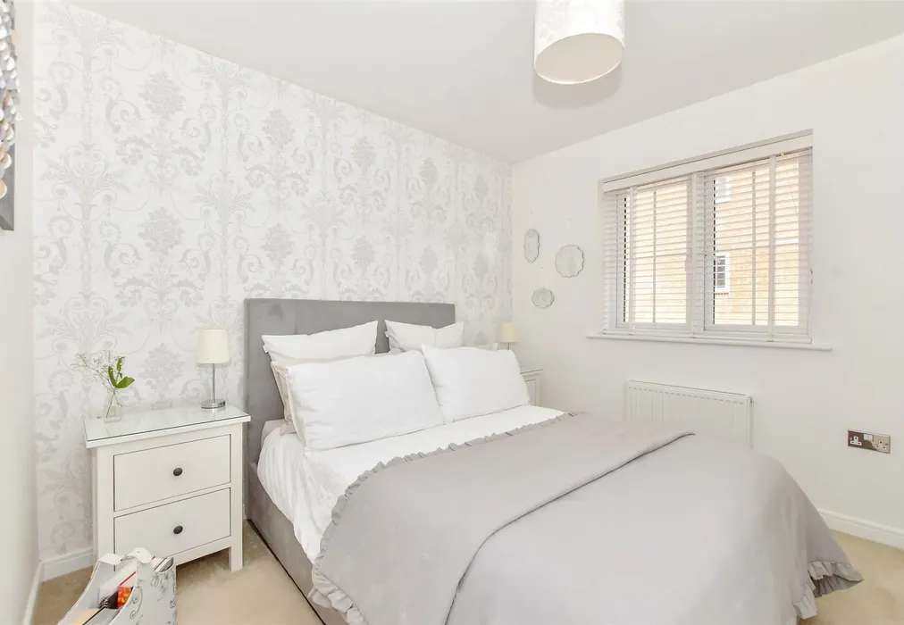 Bedroom 2 - Vespasian Close, Westhampnett, Chichester, West Sussex - Wards of Kent