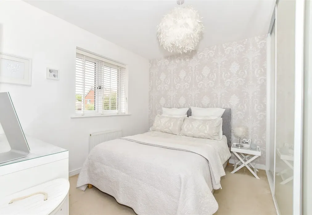 Bedroom 1 - Vespasian Close, Westhampnett, Chichester, West Sussex - Wards of Kent